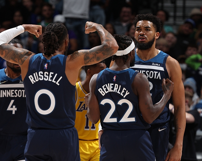 重返前四 重返前四