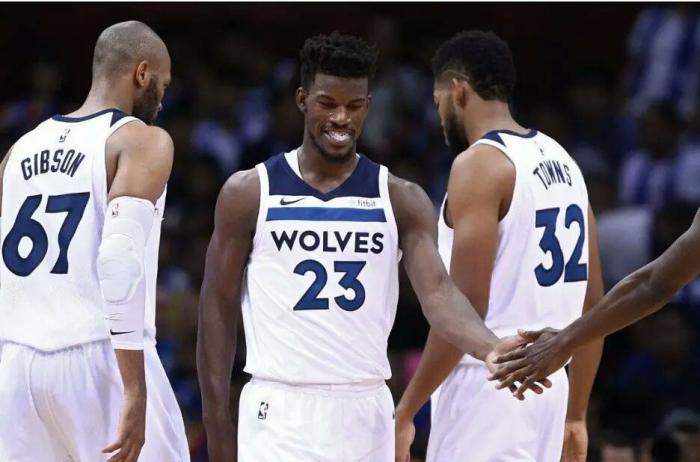 逻辑是向外 逻辑是向外